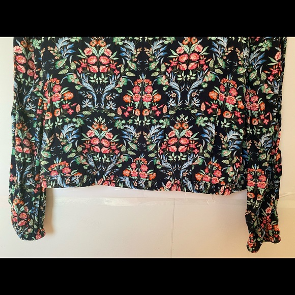 LOFT Navy Floral Wrap Back Cropped Top - Picture 5 of 9